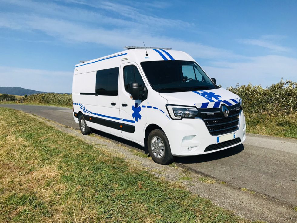 Ambulance Type B Et C Renault Master L H Bse Ambulances